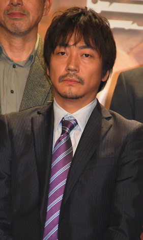 ����D����X����Ɣj��